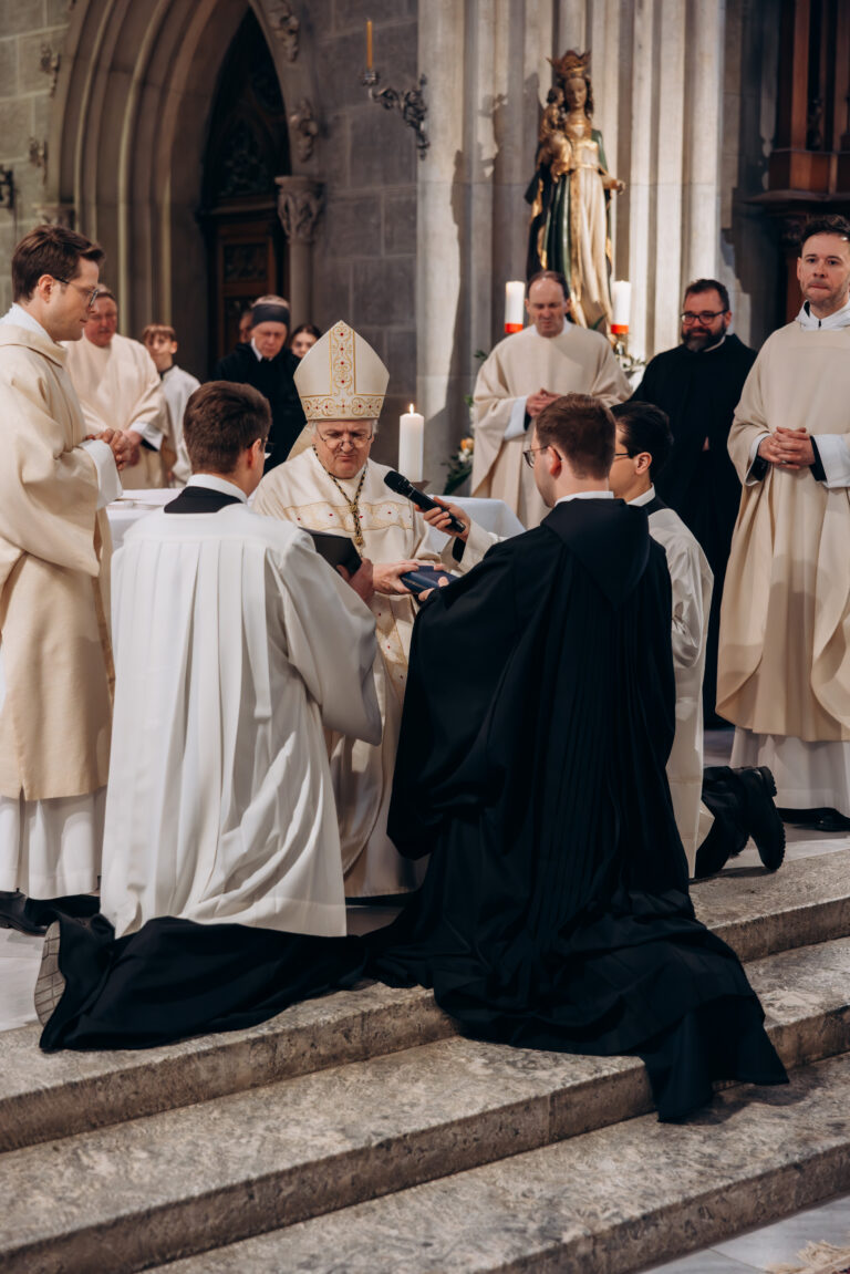 196 – Ewige Profess Frater Markus (c) Christoph Draxl -197