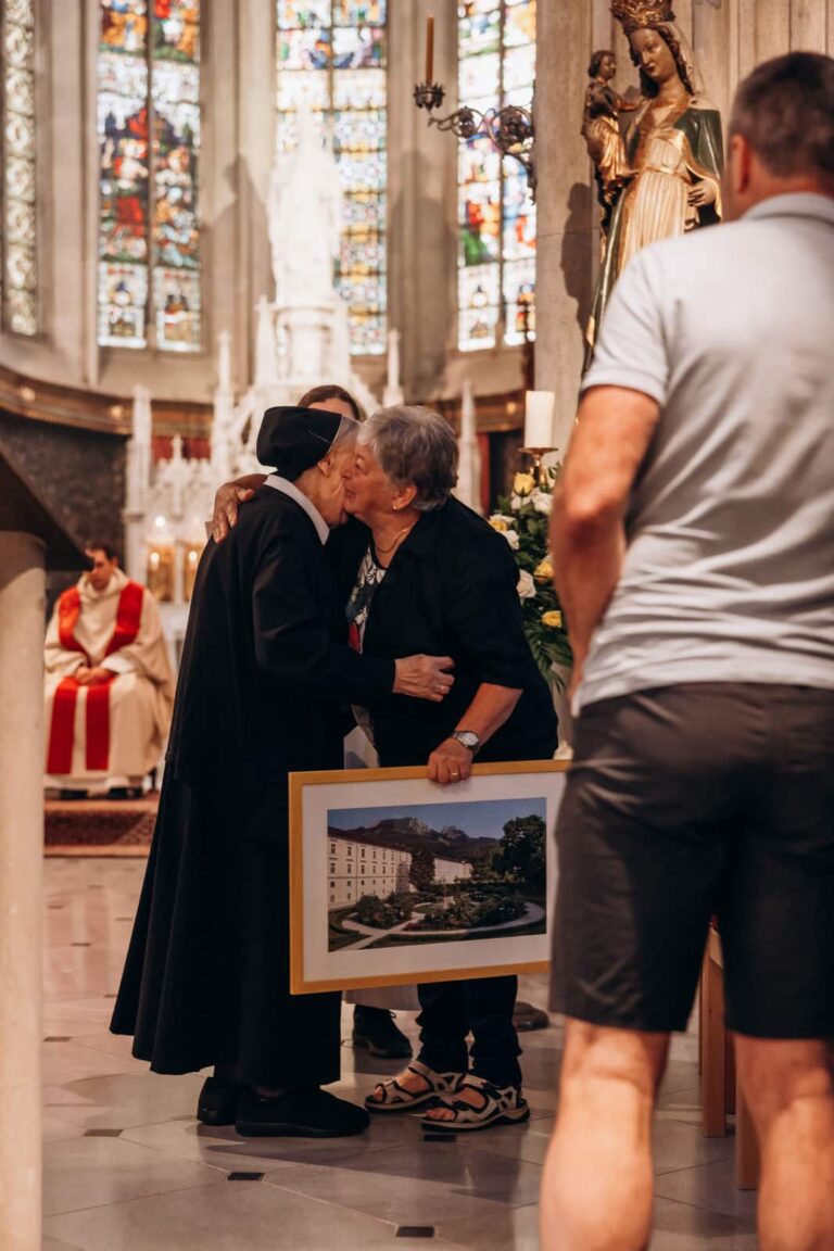 Hemmasoontag und Abschied von Schwester Friedburg