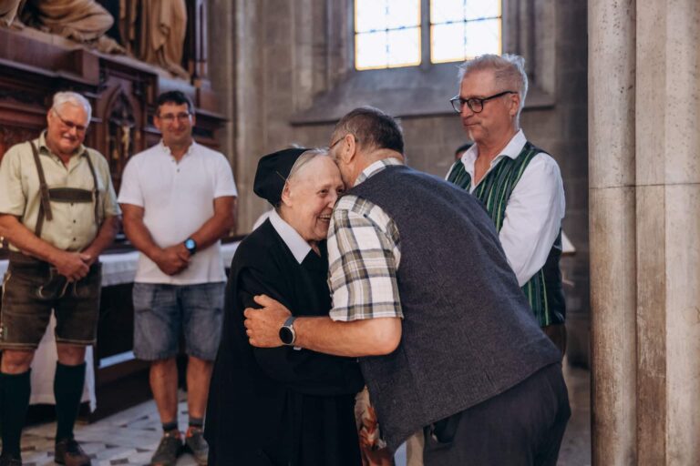 Hemmasoontag und Abschied von Schwester Friedburg