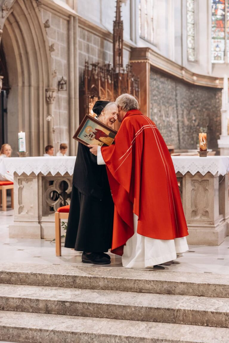 Hemmasoontag und Abschied von Schwester Friedburg