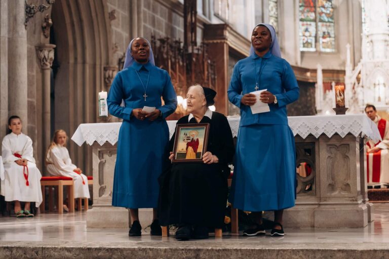 Hemmasoontag und Abschied von Schwester Friedburg