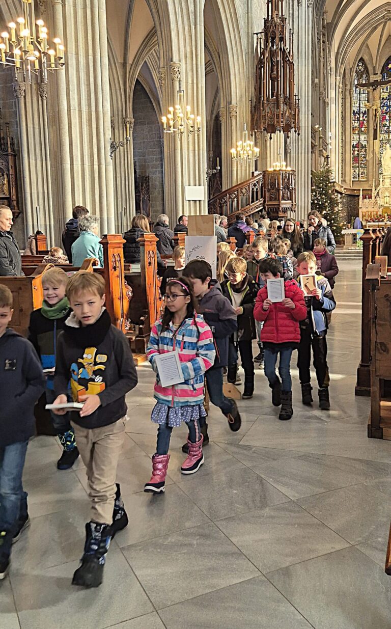 StiftAdmont ErstkommunionvorstellungsGD2025 3Draxler