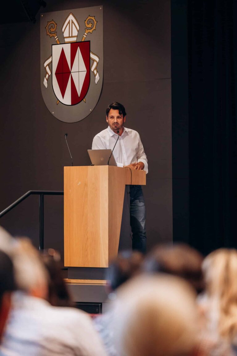 Townhall Meeting www