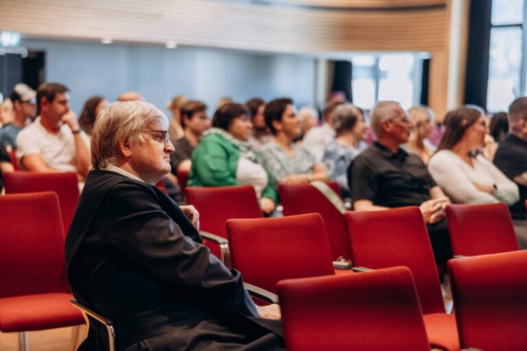 Townhall Meeting www