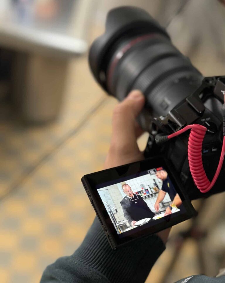 Ulli kocht Pater Josef