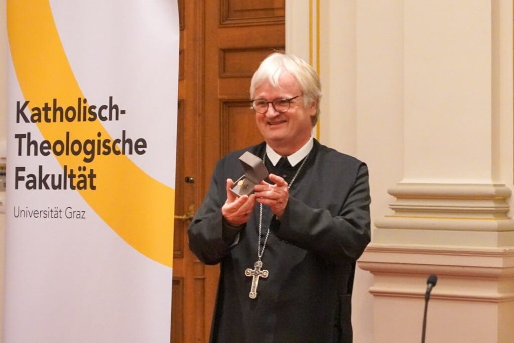 Verleihung ring Abt Gerhard