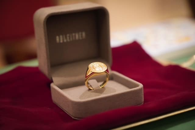 Verleihung ring Abt Gerhardjpg