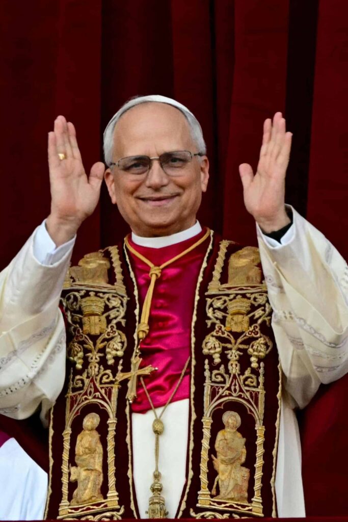 papst leo xiv hoch c tiziana fabi afp picturedesk.com 1